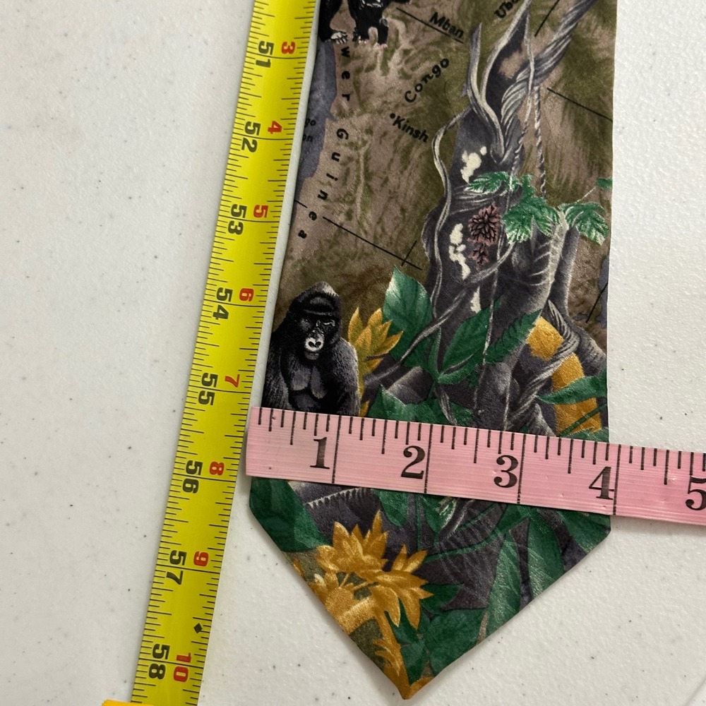 Endangered Species African Kingdom Map Wildlife Silk Tie Brown Green OS